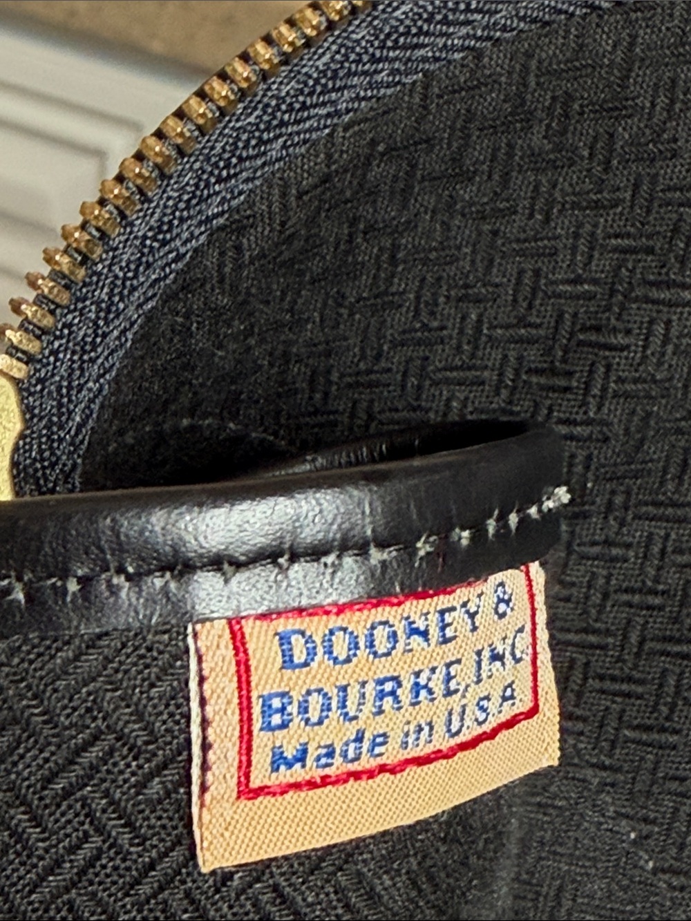 Dooney & Bourke Classic Black Canvas Weekender Travel Tote Vintage - Picture 10 of 10